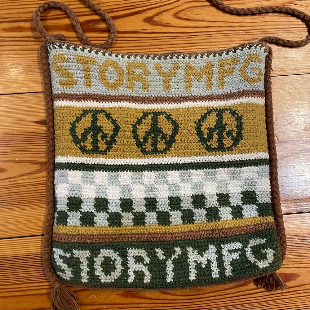 Story MFG peace crochet bag